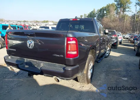 2019 Ram 1500 Big Horn/Lone Star 4X4 6'4 Box z USA, uszkodzony, nr VIN 1C6SRFBTXKN521829